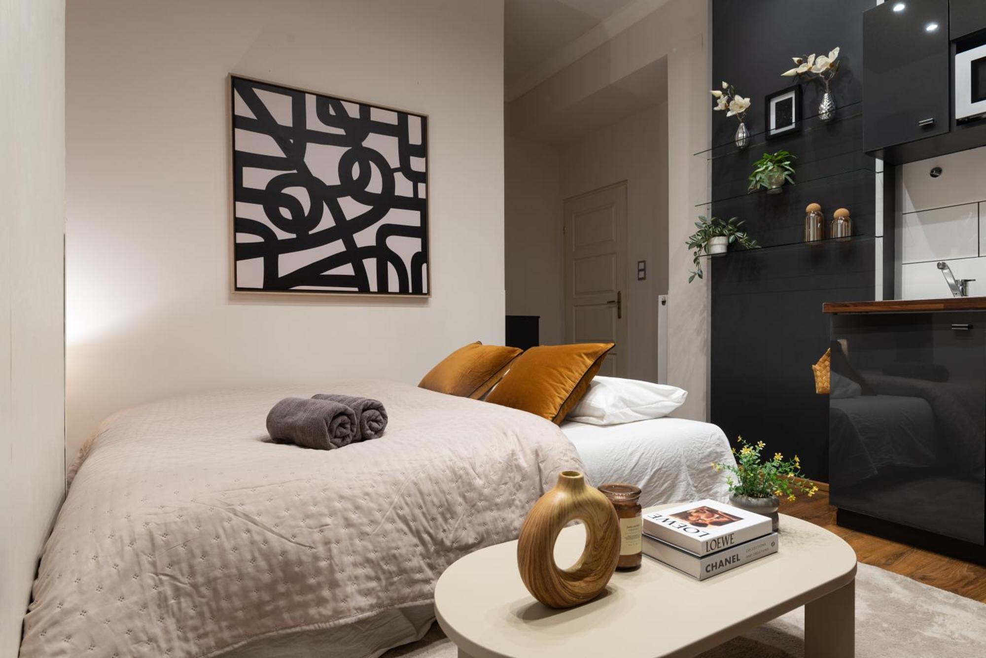 Chic Central 1Br Retreat Near New York Cafe With View Budapest Eksteriør billede