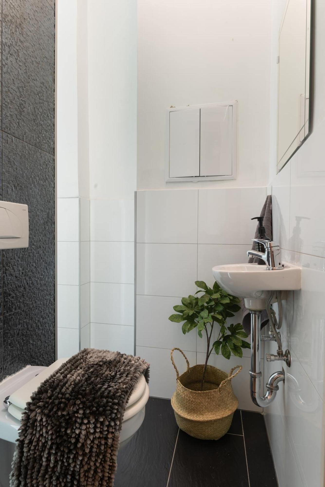Chic Central 1Br Retreat Near New York Cafe With View Budapest Eksteriør billede