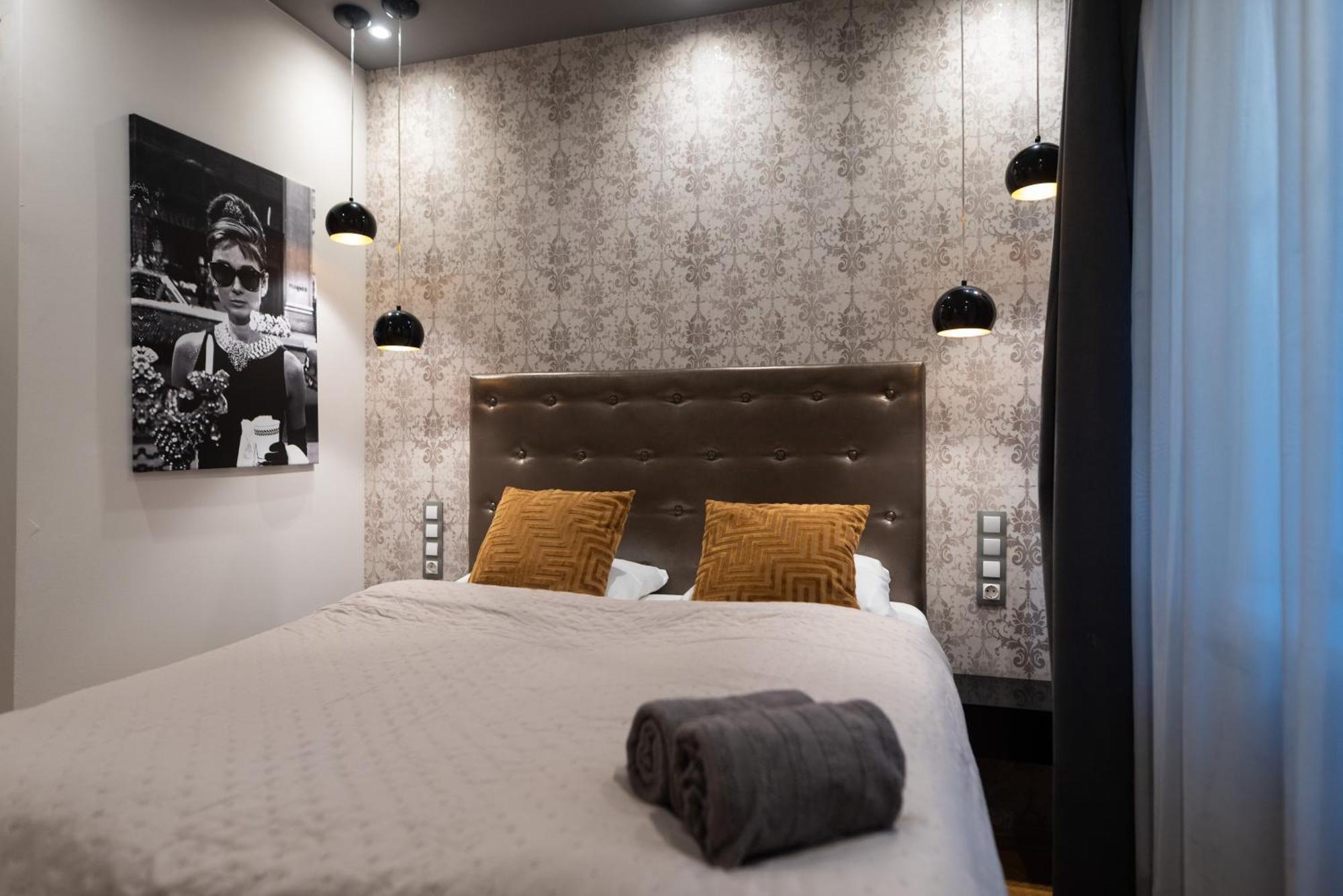 Chic Central 1Br Retreat Near New York Cafe With View Budapest Eksteriør billede